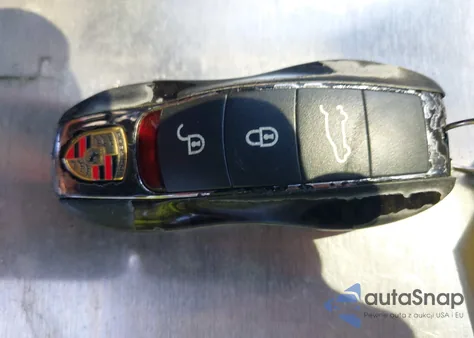 2016 Porsche Cayenne z USA, uszkodzony, nr VIN WP1AA2A27GLA01974